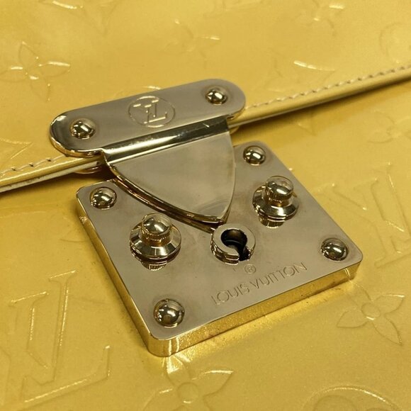 LOUIS VUITTON Spring Street Lime Yellow Monogram Vernis - 383-080125 - Picture 9 of 14